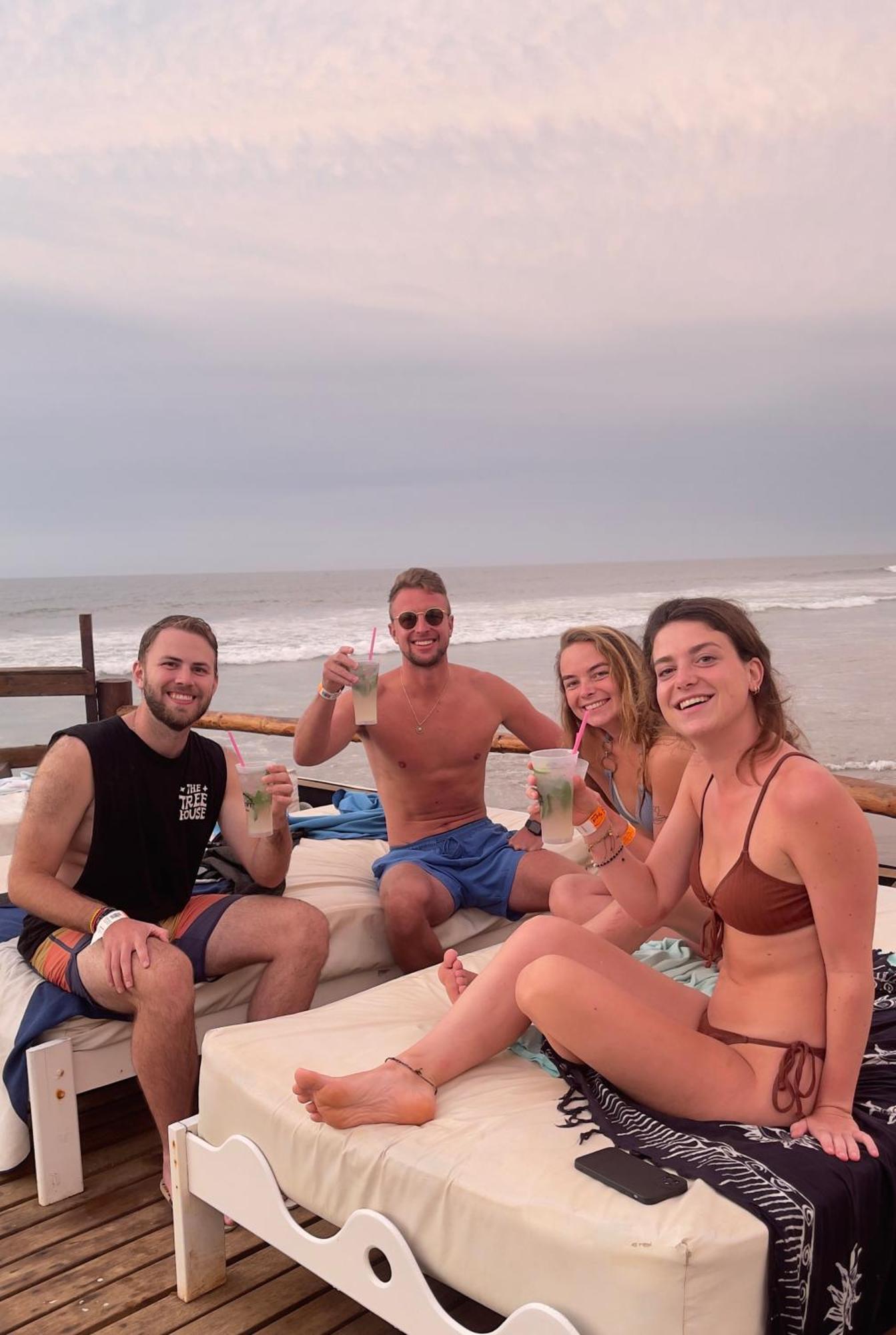 The Point Mancora Beach Екстер'єр фото